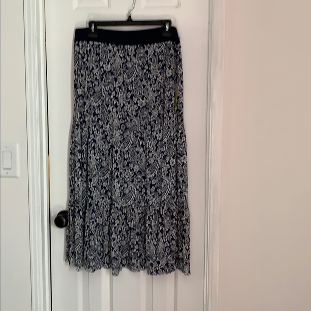 Lavish stretch skirt XL NWT